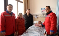 寒冬送温暖 慰问暖人心-尊龙凯时集团公司开展“送温暖”慰问活动