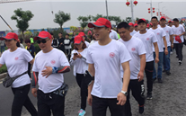 “放松心情，，，，，，，，磨砺意志，，，，，，，，超越自我” 正定公司参加徒步走活动